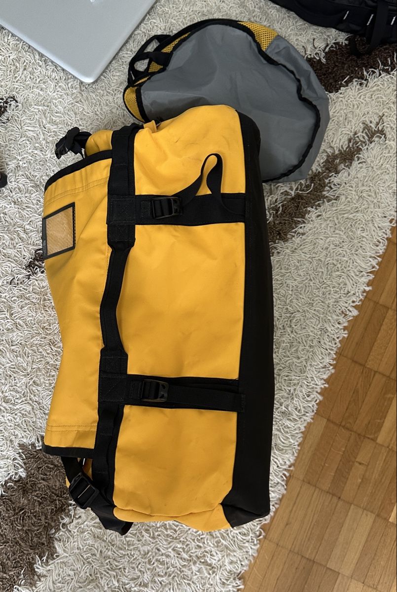 North Face Zaini: North Face duffel G S – Usato da Maienfeld venduto da tobeyl2020 2