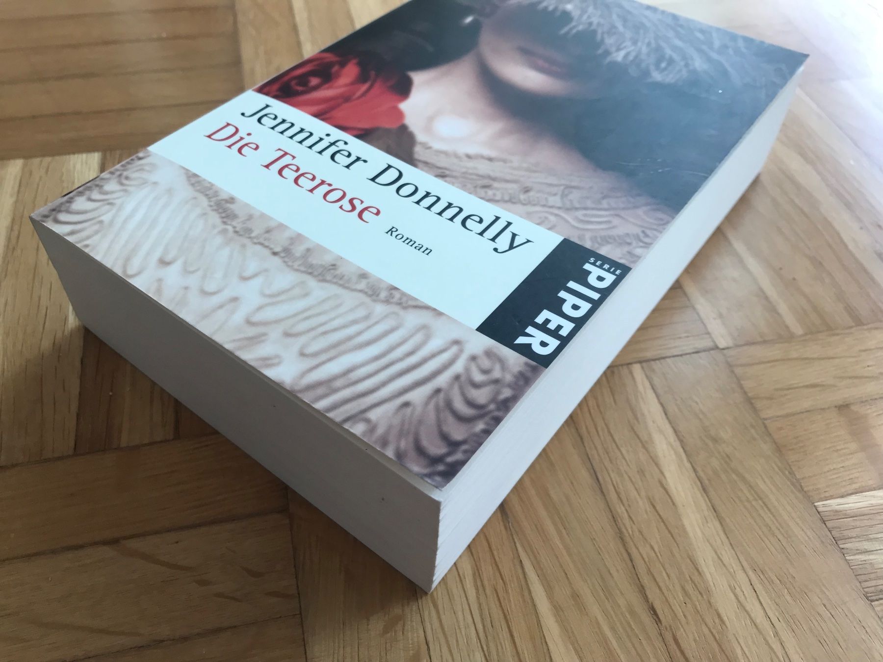 Bücher: Jennifer Donnelly - Die Teerose – Gebraucht aus Emmenbrücke von Hathor123 3