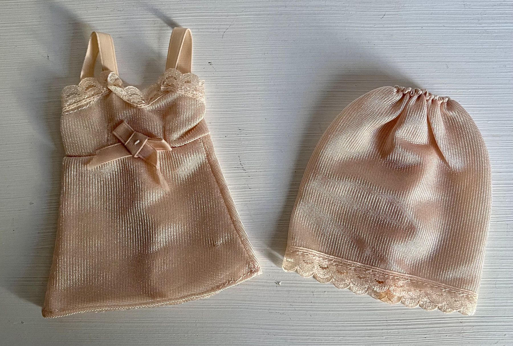Bambole: Abito da notte a 2 pezzi vintage per Barbie – Usato da Breganzona venduto da mas_tv72 1
