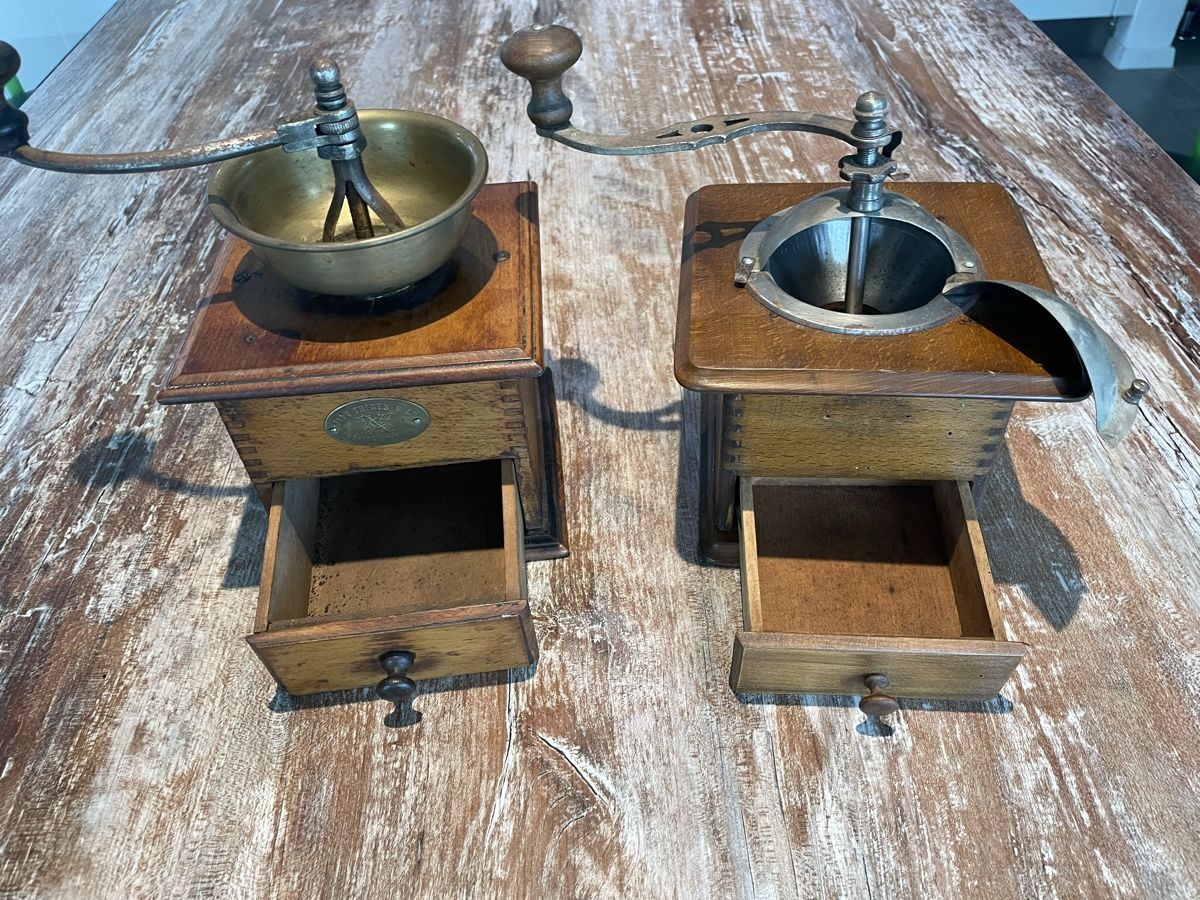 Macchine per caffè & Macchine per espresso: Antiquité moulin en bois – Usato da Colombier NE venduto da mistigris007 2