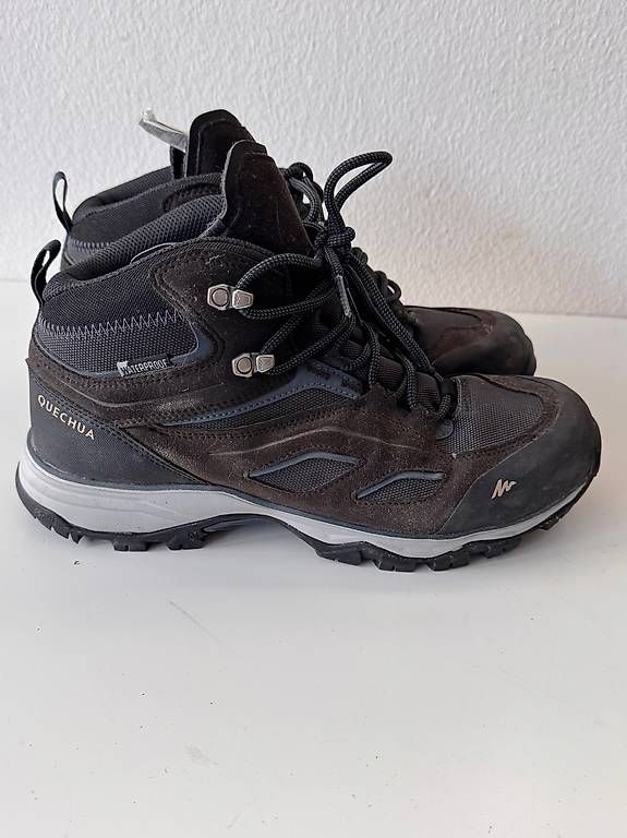 Chaussures hommes: Wanderschuhe Gr. 42 – D'occasion à Riehen par butterfly555