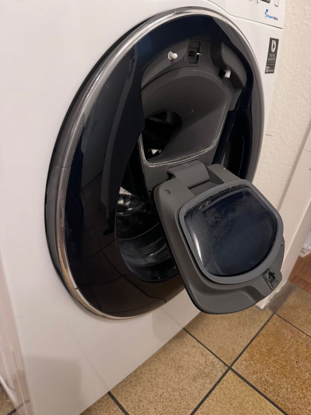 Samsung Lavatrici: Waschmaschine und Tumbler – Usato da  venduto da  7