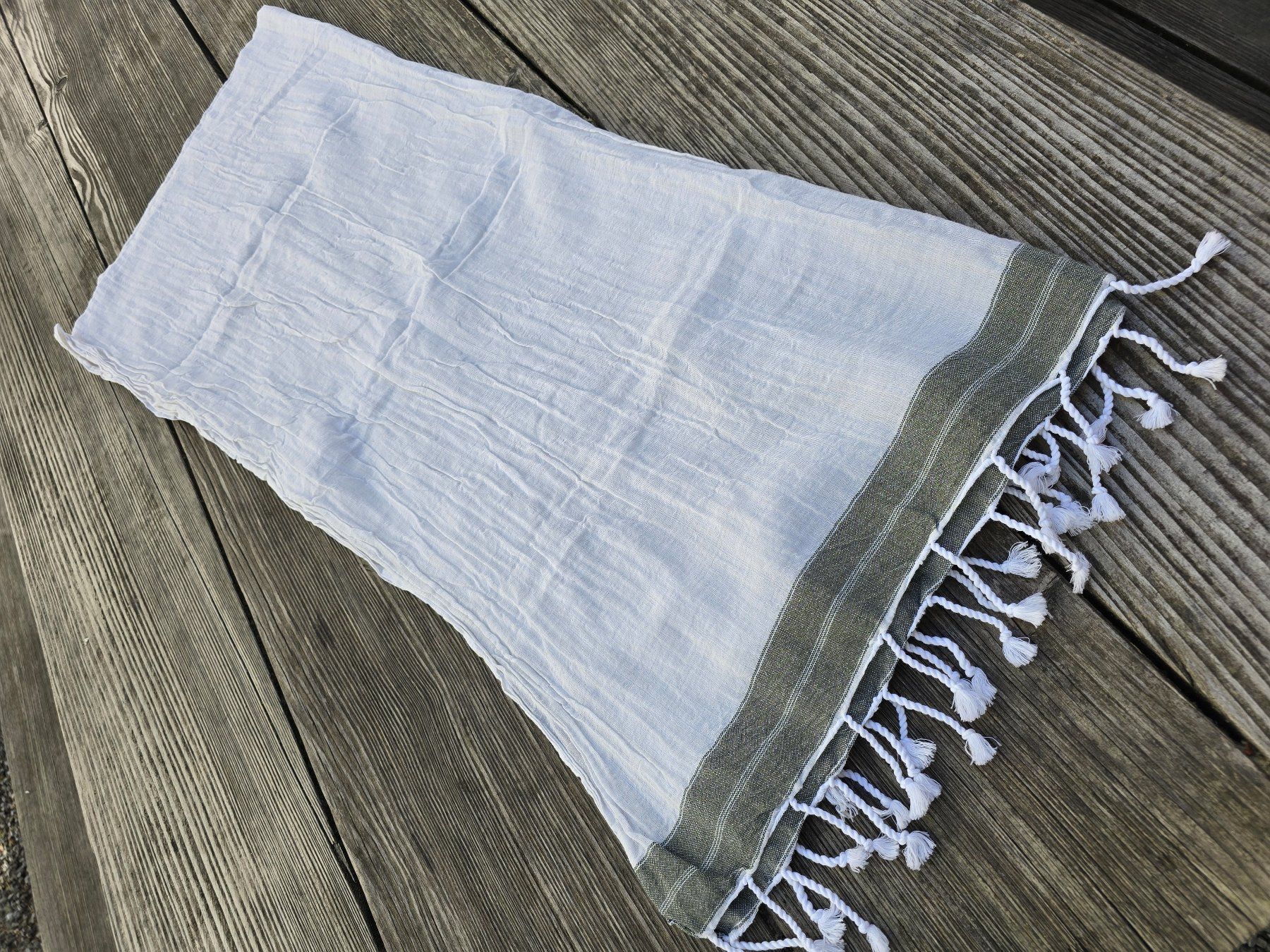 Badetücher: Fouta: Hammamtuch écru/olive-SALE – Neu (gemäss Beschreibung) aus Romanshorn von Rachacha 1