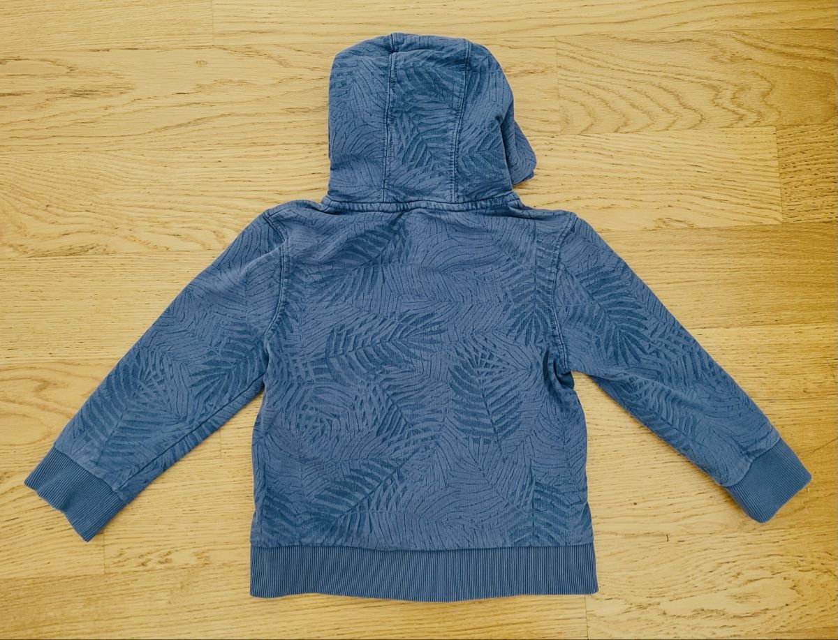 Jacken & Mäntel: Gilet à capuche Taille 110 – Gebraucht aus Sion von FashionStore3 1