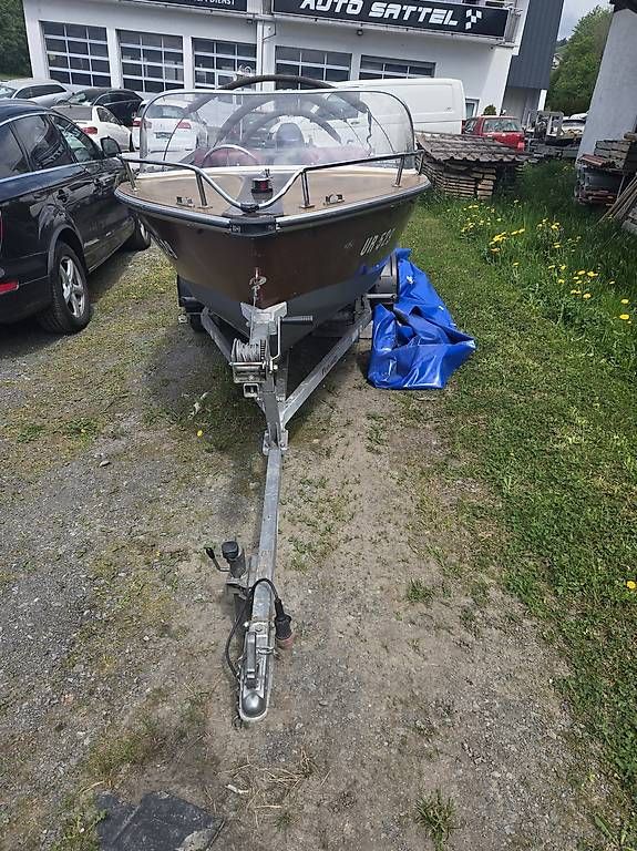 Barche: Schönes Oldtimer Motorboot – Usato da Schwyz venduto da inf_hjl7 1