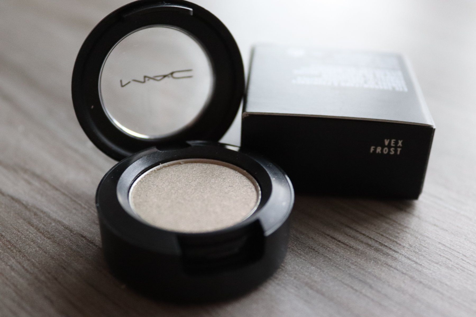 Mac Cosmetics Make-up: Mac Eyeshadow NEU – Nuovo e nell'imballaggio originale da Dänikon ZH venduto da tug_m9b6 3