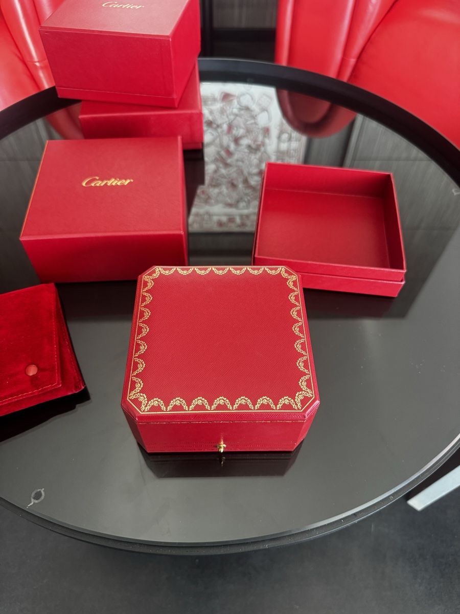 Bracciali & Braccialetti: Cartier : Love, Modèle classique. Deja Porté. – Usato da Mont-sur-Lausanne venduto da sof_2ggn 1