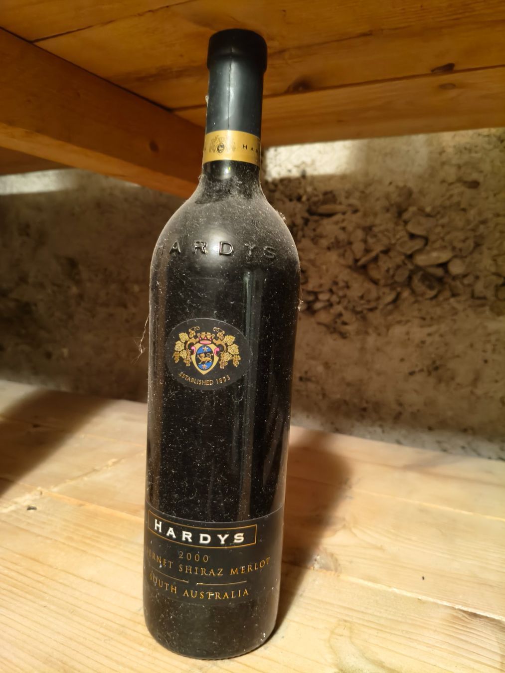 Wein: 2000 Hardys Crest Cabernet Shiraz Merlot – Neu und originalverpackt aus Lengnau BE von Homebody