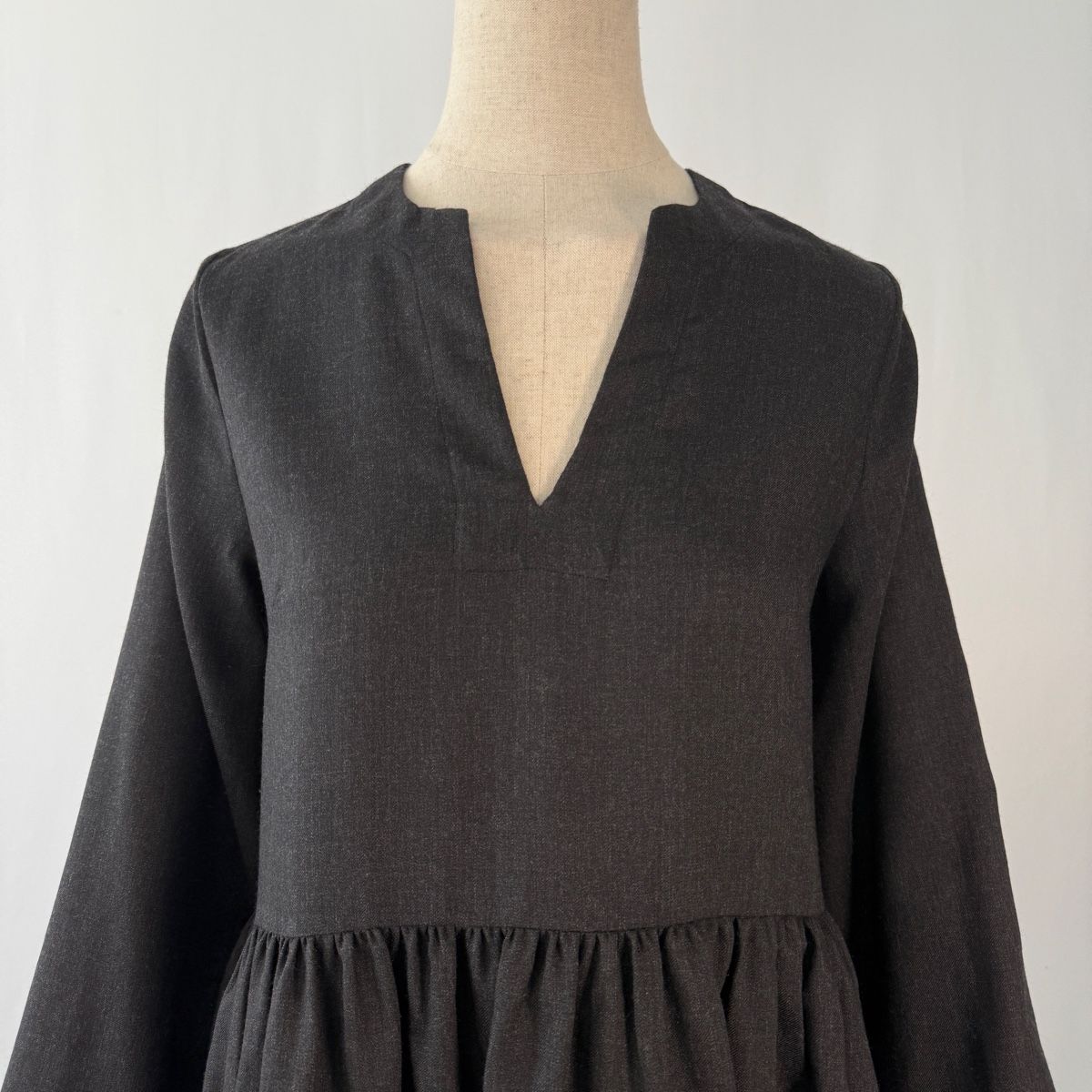 Vestiti: P.A.R.O.S.H. Wool Dress – Nuovo (secondo la descrizione) da Emmen venduto da Nightingale_2022 2