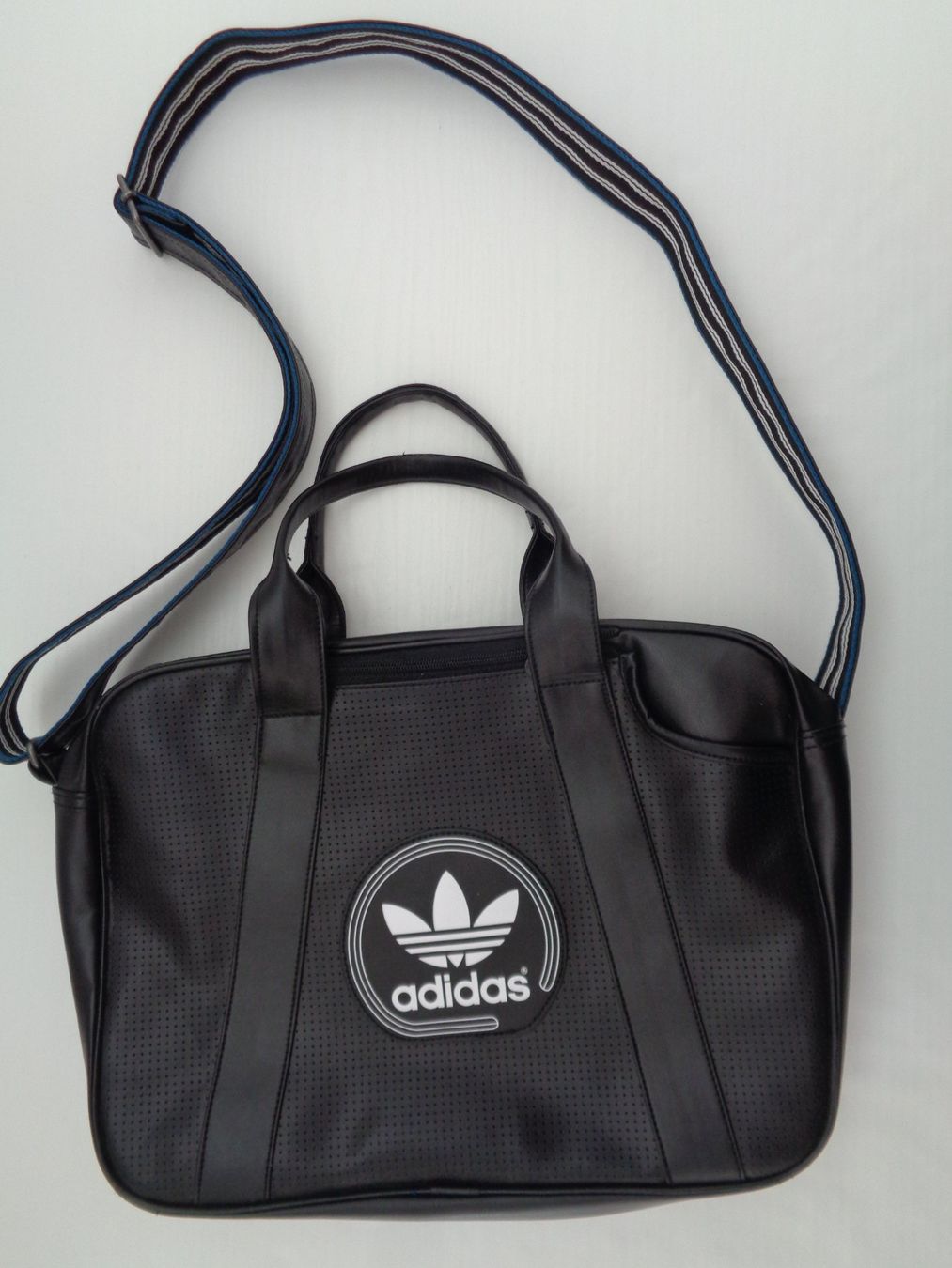 Adidas Sacs: Adidas Umhängetasche – D'occasion à Chur par omonia