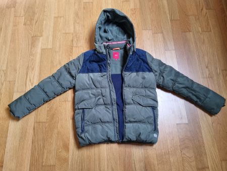 Schöne Winterjacke s.Oliver Grösse 152 für Jungs