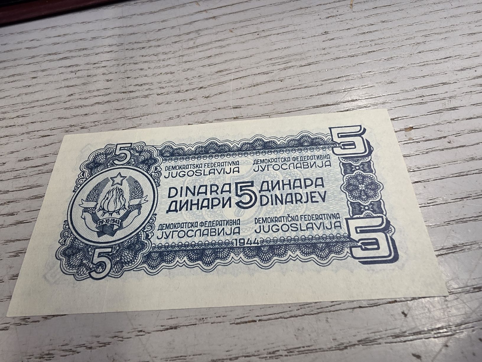 Banconote: 5 Dinara Jugoslawien 1944 Banknote  – Nuovo e nell'imballaggio originale da Herisau venduto da Antiques.AR 1