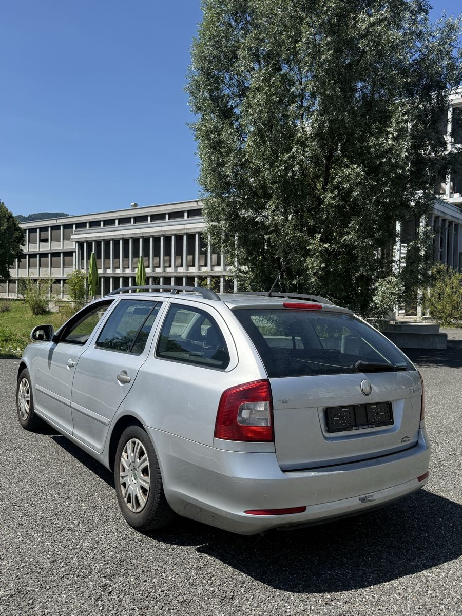Skoda Automobili: Skoda Octavia 1.6 TDI DSG – Usato da Widnau venduto da SBCars1 4