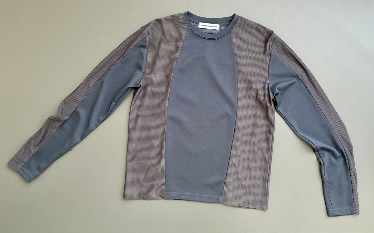 Top: FFFPOSTALSERVICE, Longsleeve – Nuovo (secondo la descrizione) da Zürich venduto da cla_pm5d 2