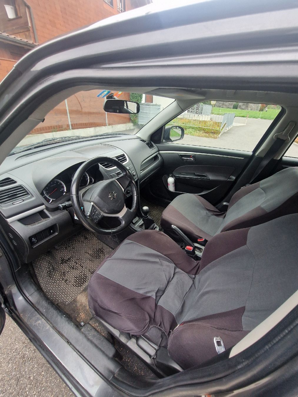 Suzuki Autos: SUZUKI Swift 1.2   4WD – Gebraucht aus Frutigen von nathi32 5