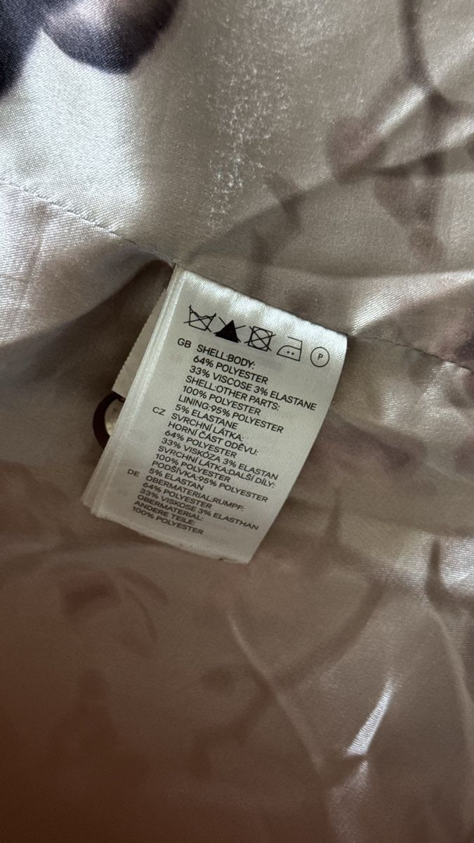H&M Completi & Tailleur: H&M Blazer Gr. 38 Schwarz – Usato da Zürich venduto da Aya03 3