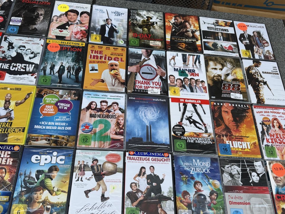 Tutti i DVDs: Originalverpackte DVD Filme Sammlung ca 48 Stk – Usato da Deitingen venduto da Himhip 2