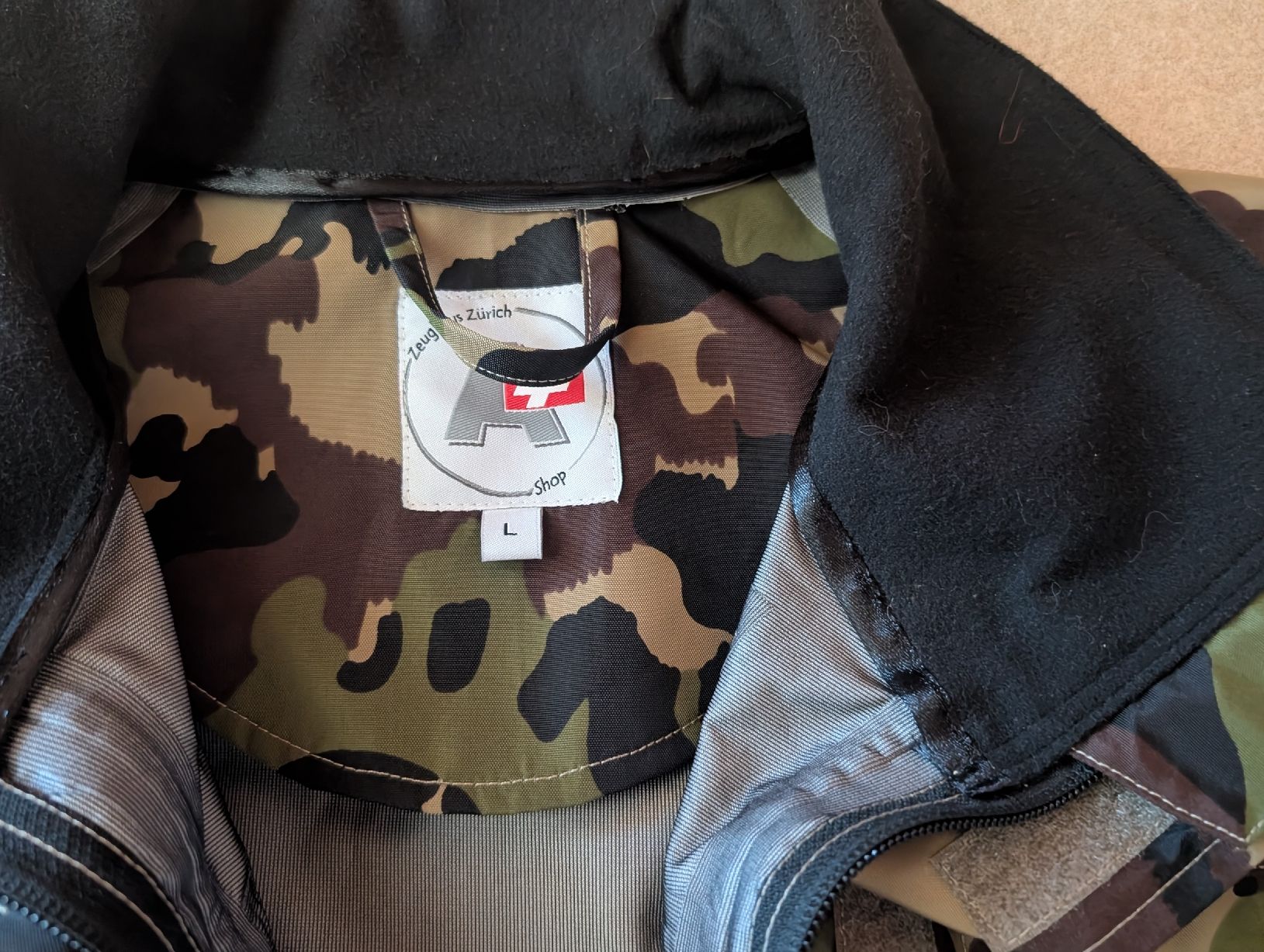 Giacche: Armee Witterungsschutzjacke Typ Goretex – Nuovo (secondo la descrizione) da Lengnau AG venduto da angelaheinz 1