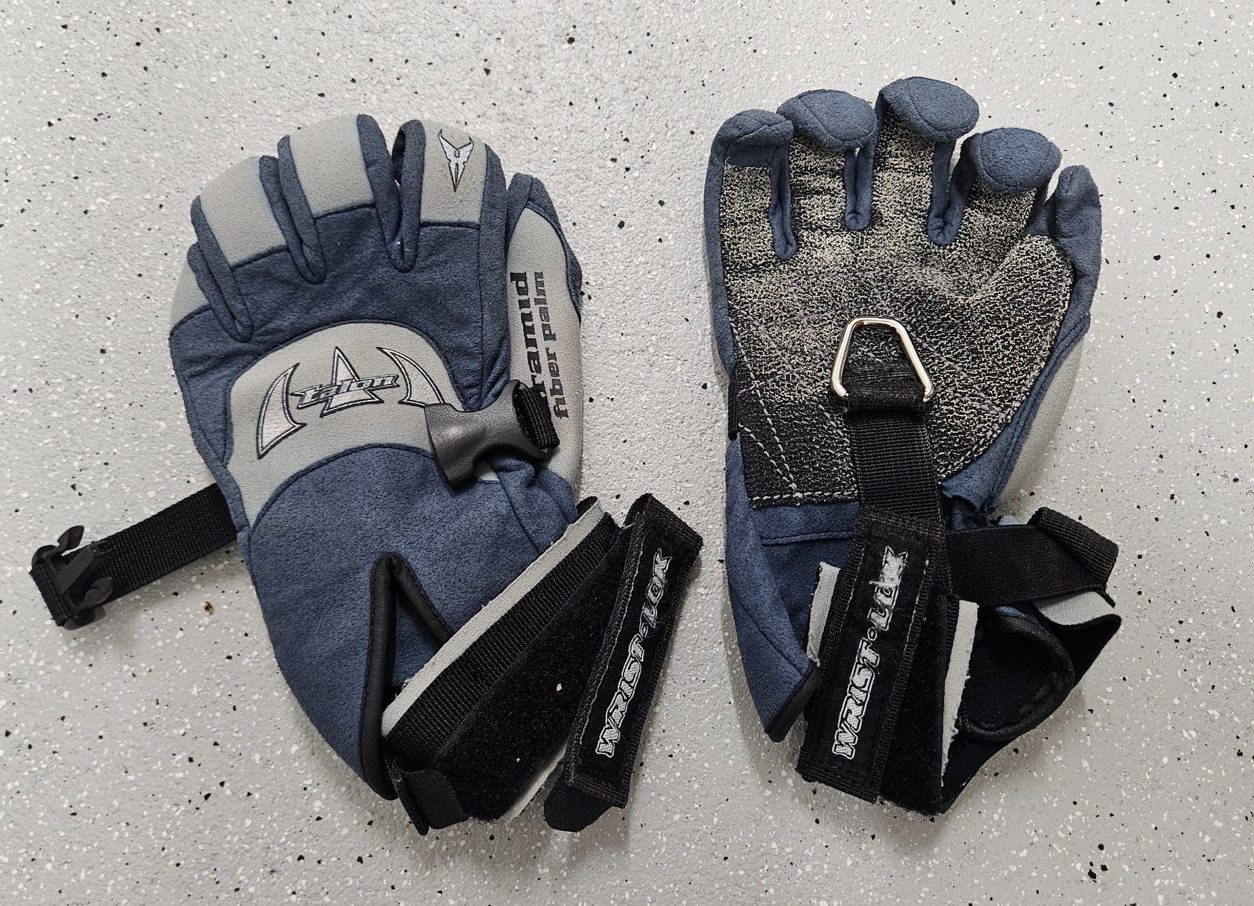 Tavole da surf e di nuoto: Wakeboard Liquid Force, Bag und Handschuhe Fr. 179.- – Usato da Kleindöttingen venduto da Ballu33 9