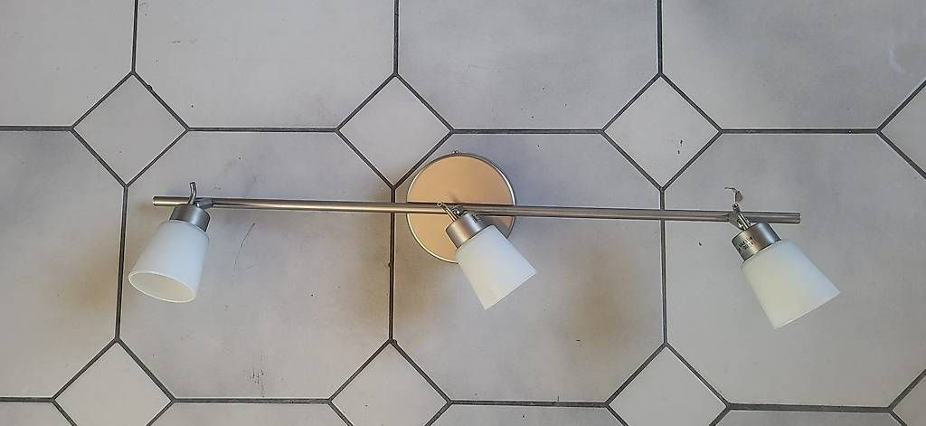Lampadari & plafoniere: LED Decken- / Wandleuchte – Usato da Arisdorf venduto da RS_Center 1
