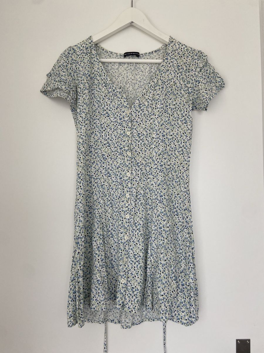 Brandy Melville Robes: Flowy Hemdkleid – D'occasion à Thun par moa_jkc7 1