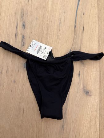 Zara Bikinihose schwarz Gr. M, neu mit Etikett! 55
