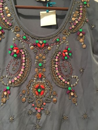***YUMI*** NEU: Schönes Kleid! Gr. 38/M