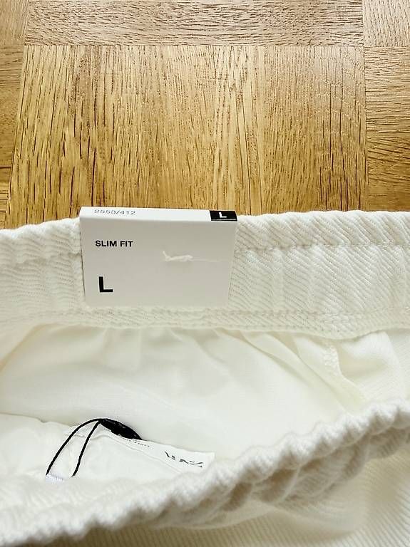 Pantaloni: Zara Hose Slim Fit  – Usato da Basel venduto da alu_l9s8 1