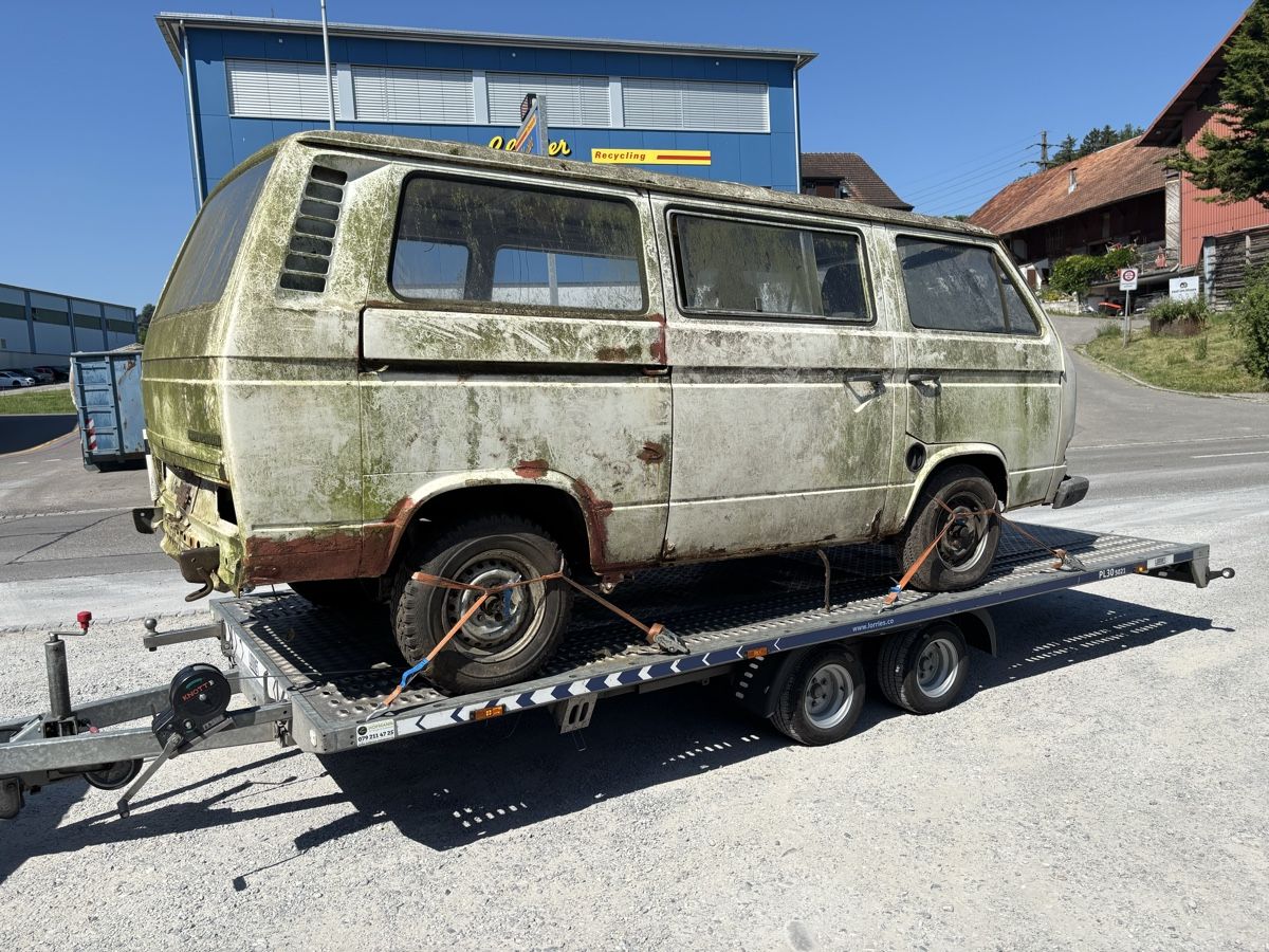 VW Automobili: Vw Bus T3 ca1981 Scheunenfund, Luftgekültermotor – Usato da Engelburg venduto da schrotti02 2