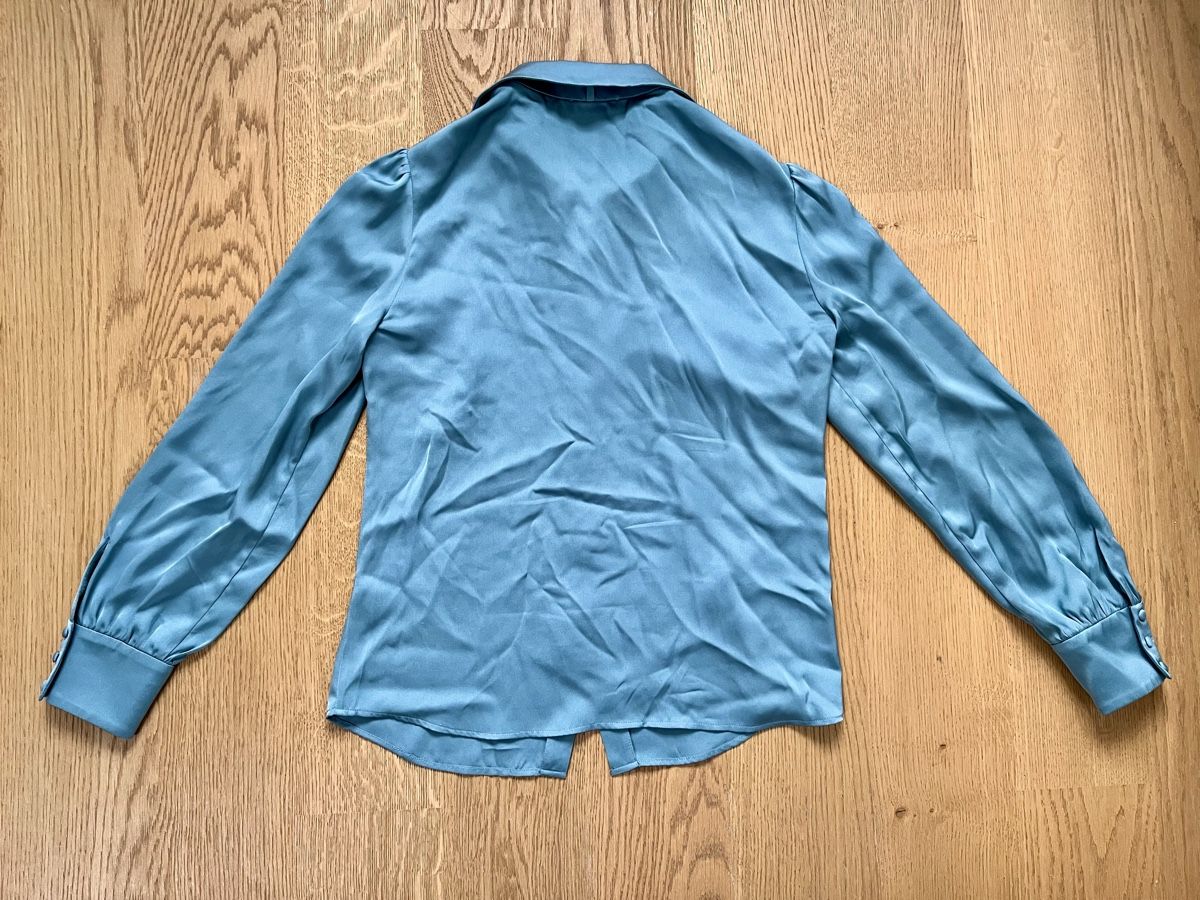 Blusen: Seidenbluse von Gaâla Paris (34/36) – Neu und originalverpackt aus Olten von ElGergonito 2
