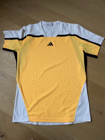 Adidas Sport T-Shirt, Grösse L (eher eine M)