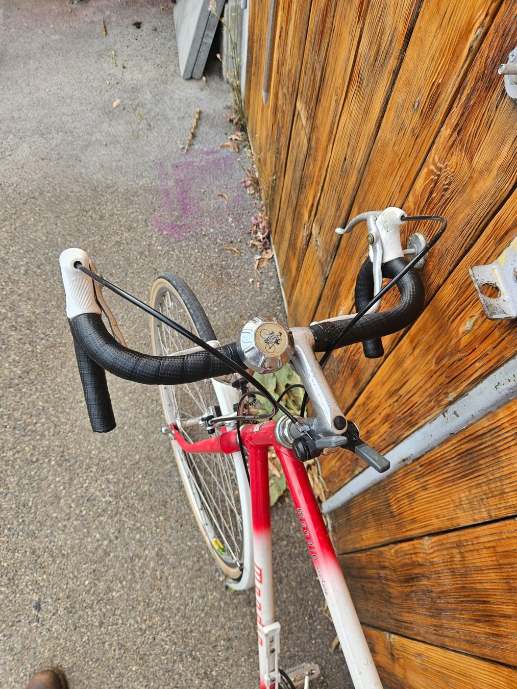 Mondia Biciclette: Vintage Rennvelo Mondia Citybike – Usato da Winterthur venduto da Dsc3 4