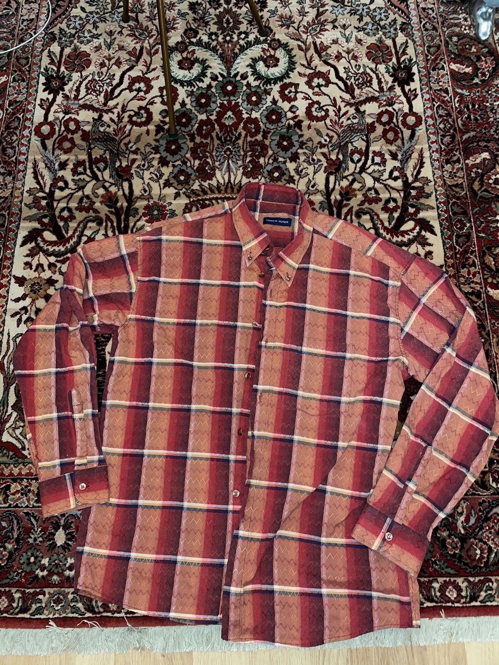 Tommy Hilfiger Camicie: Vintage Tommy Hilfiger Hemd – Usato da Bern venduto da conradcastiletz