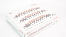 c4 Märklin 47153 Rungenwagen-Set mit Holzbeladung
