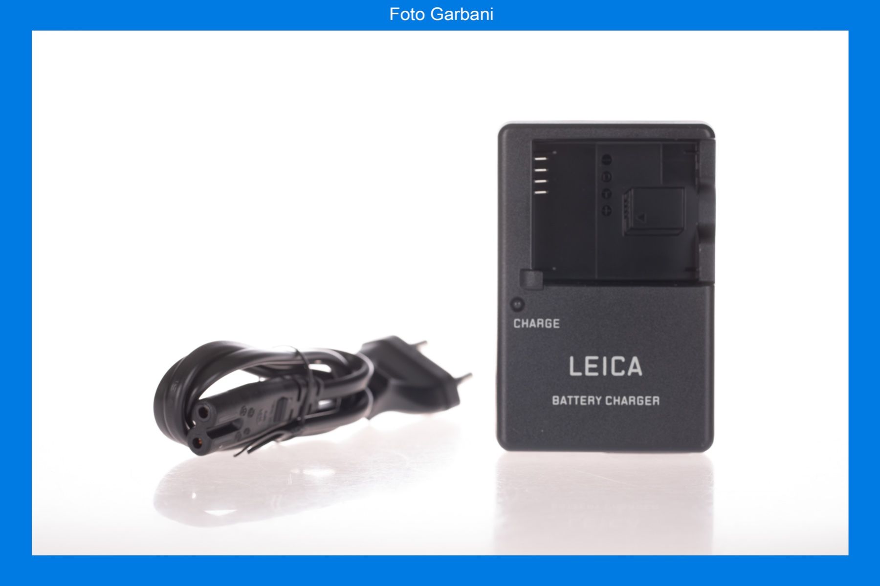 Leica Fotocamera: Caricabatteria Leica BC-DC15-E – Usato da Muralto venduto da FotoGarbani