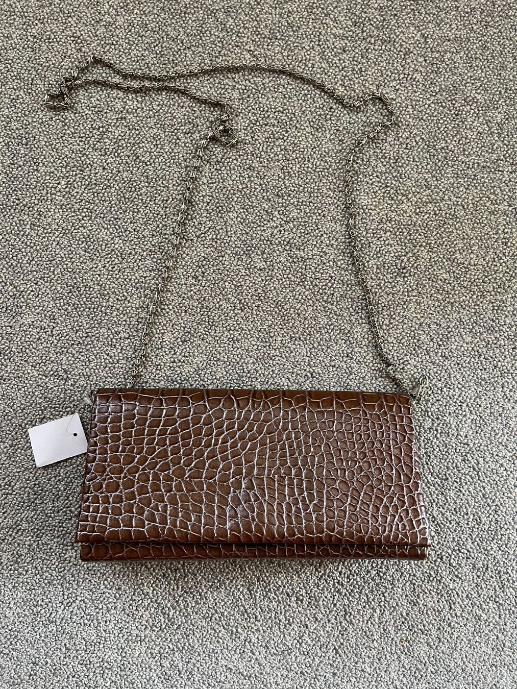 Taschen für Damen: Clutch Fabrikneu – Neu und originalverpackt aus Kleindöttingen von nev_tn7c