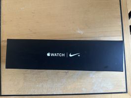 Apple Watch Series 4 Nike Edition - Gebraucht