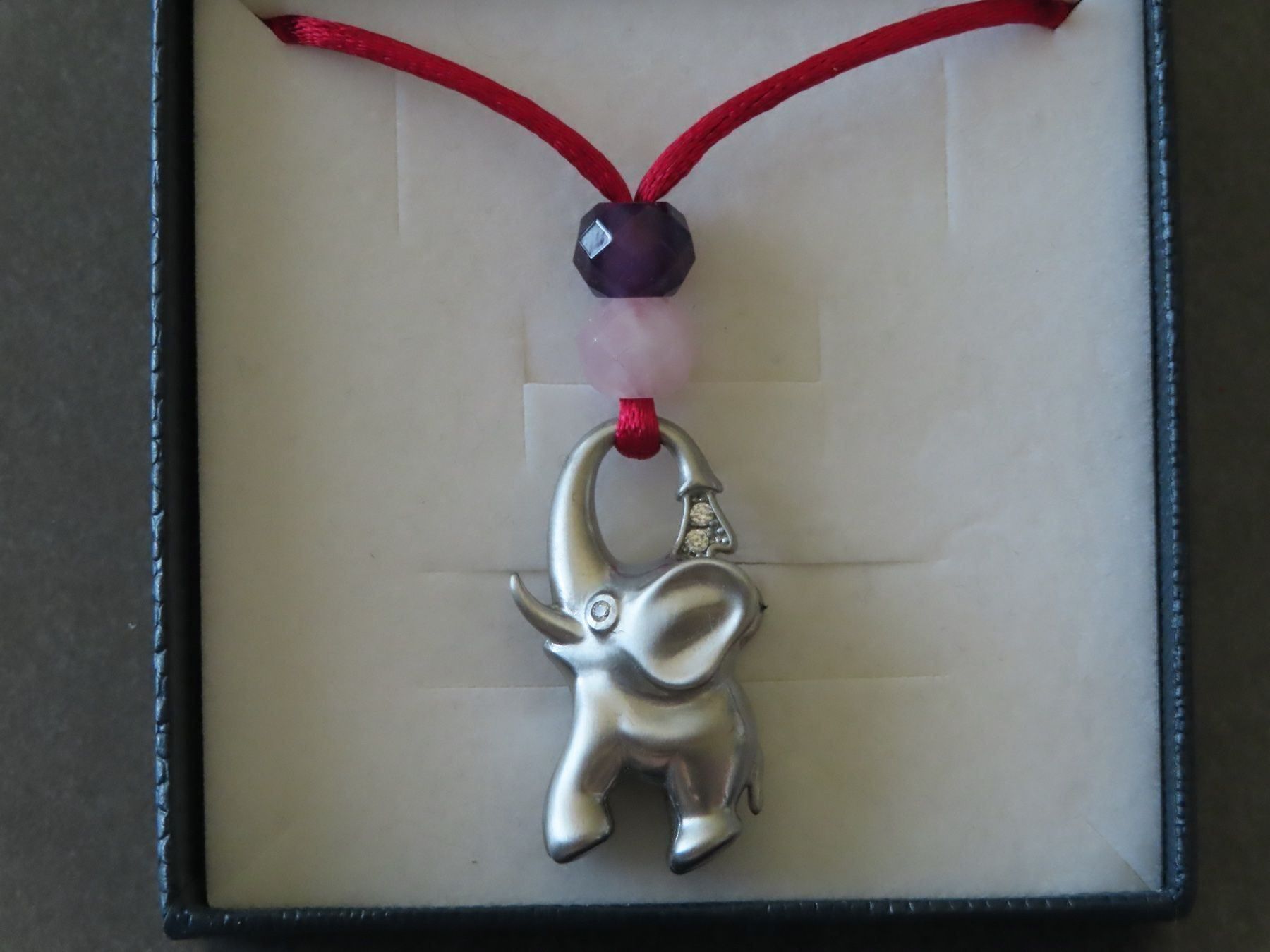 Sonstiger Schmuck: Kette mit Anhänger "Elefant" - energetischer Schmuck **NEU** – Neu und originalverpackt aus Wallenried von Asyano 1