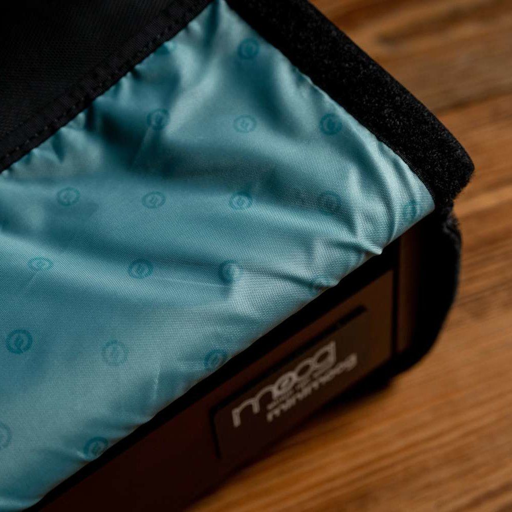 Cover & Protezioni schermo: Moog Model D Minimoog Dust Cover NEW – Nuovo e nell'imballaggio originale da Lausanne venduto da sgo_vm6d 1