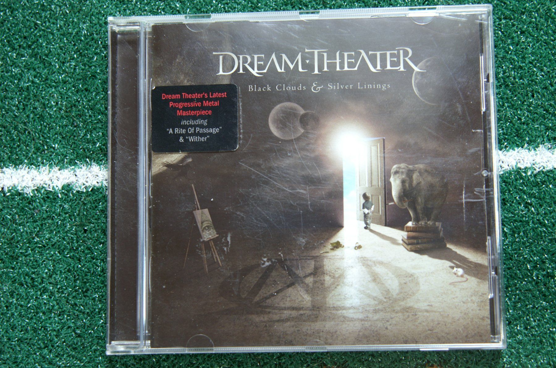 CD: Dream Theater - Black Clouds & Silver Linings – Usato da Flamatt venduto da Herzkarst