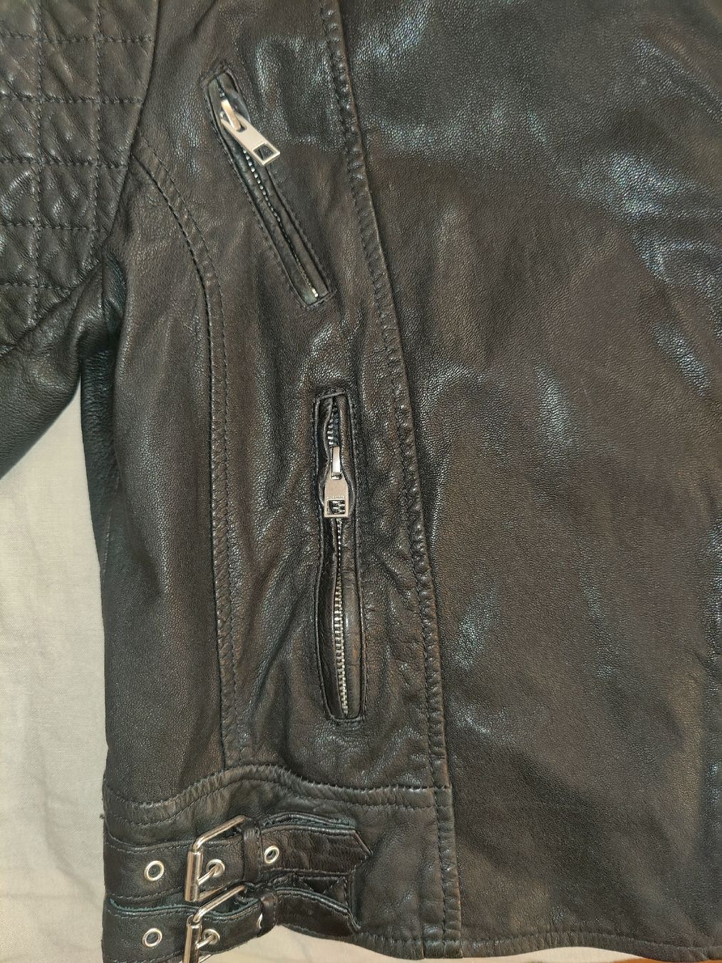 Allsaints Giacche: kurze Lederjacke von All Saints - US 10 – Usato da Schaffhausen venduto da fraeuleinstyle 6