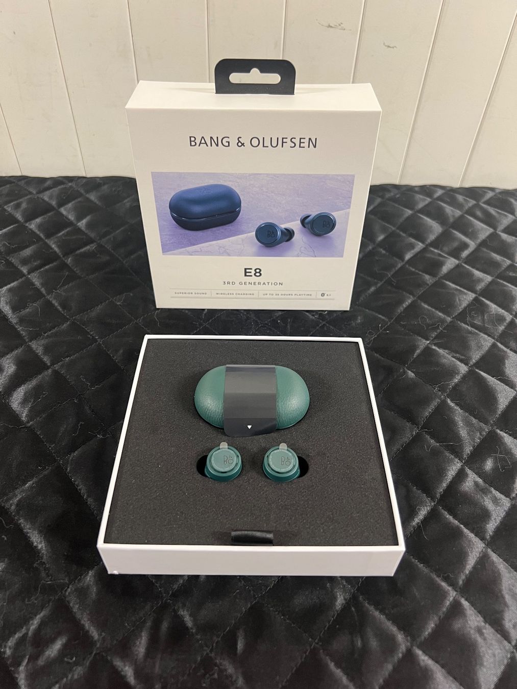 Bang & Olufsen Casques audio: B&O Beoplay E8 3rd Gen green – Neuf avec emballage d'origine à Kirchberg SG par EPGaemperle 2