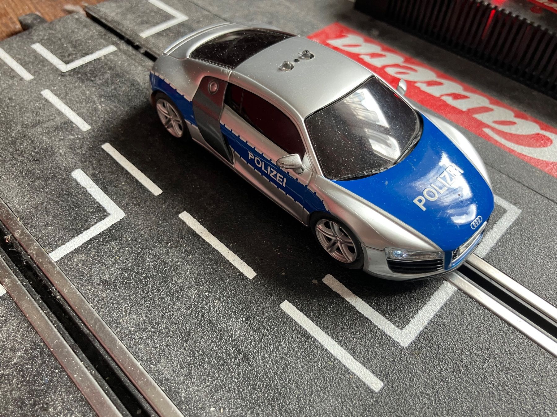 Carrera Piste: Carrera Digital 132 - 30644 - Audi R8 Polizei – Usato da Möriken AG venduto da schmueke01 4