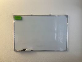 Whiteboard / Magnettafel mit Aluminiumrahmen