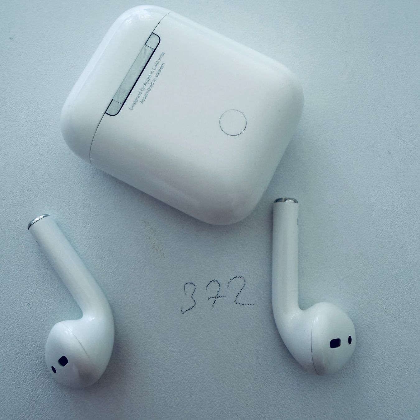 Apple Cuffie: Original Apple AirPods 2 Gen. Wireless Kopfhörer & Case – Usato da Basel venduto da MY.AIRPODS.SHOP 5