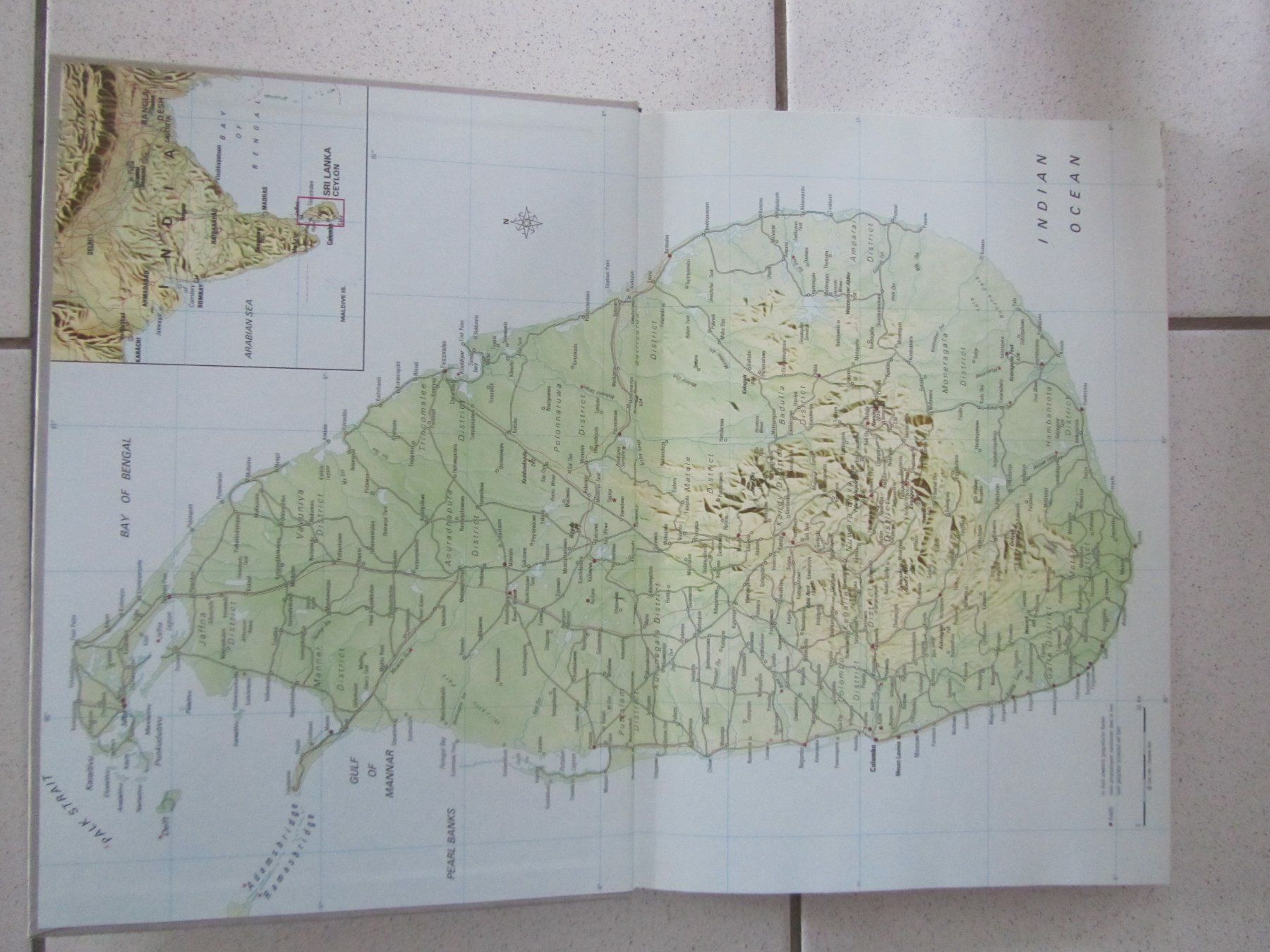 Libri: Ceylon / Sri Lanka - Silva Buch von 1977 – Usato da Weiningen ZH venduto da dietsch57 1