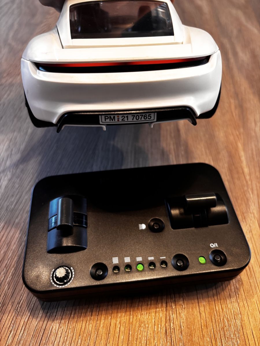 Modellismo RC: Porsche Playmobil télécommandée Mission e – Usato da Pully venduto da Fictikalli 1
