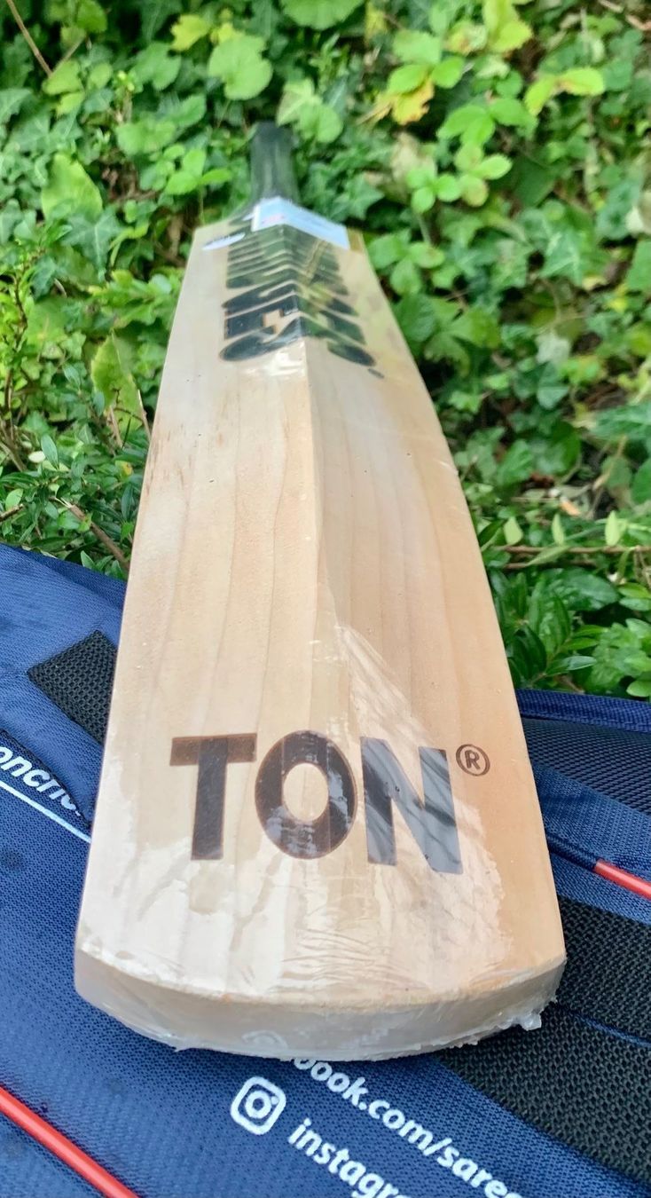 Articoli in legno: SS RETRO BLACK EDITION ENGLISCH WILLOW – Nuovo e nell'imballaggio originale da Luzern venduto da ronymamuni 4