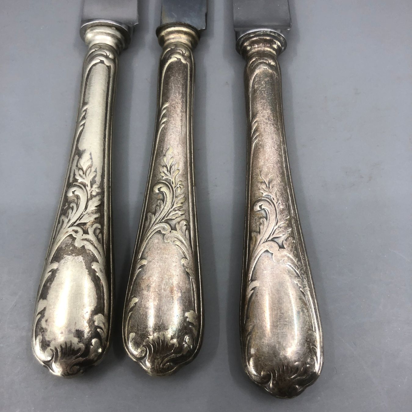 Christofle Besteck: 3 Dessertmesser versilbert Christofle – Gebraucht aus Basel von Tiabeanie 8