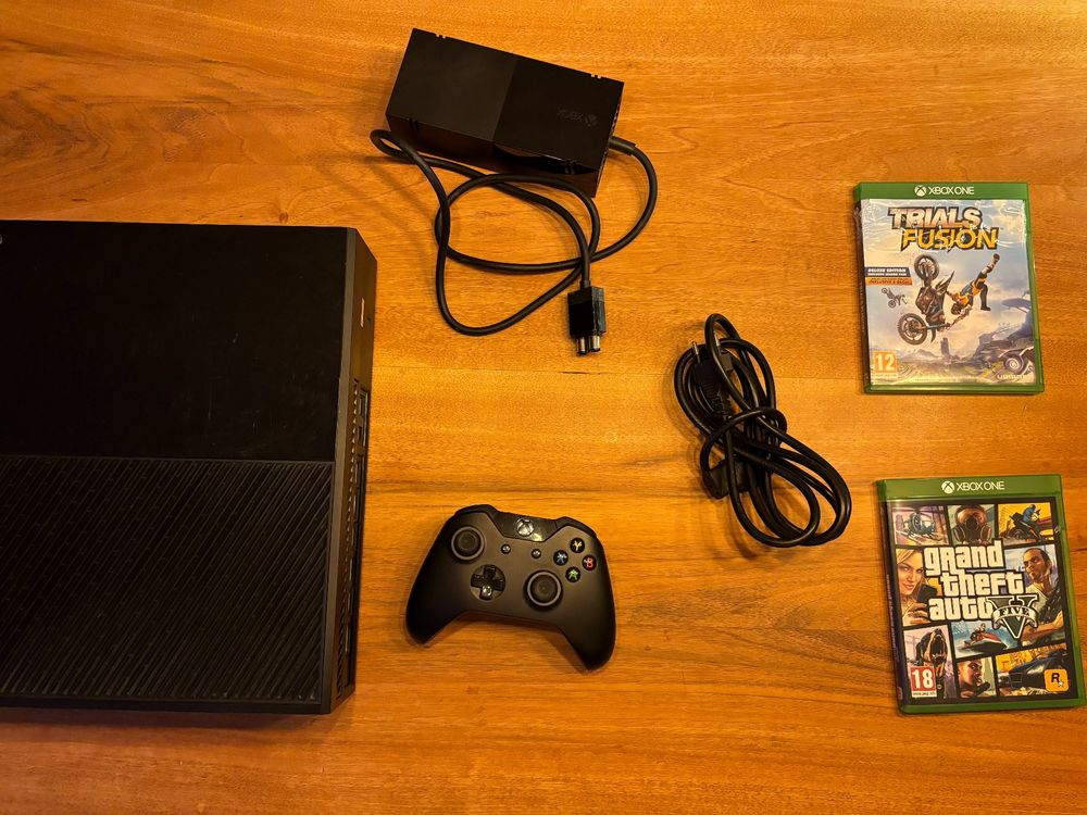 Xbox One inkl 1 Controller + (GTA V & Trials Fusion) ab 1Fr Kaufen auf Ricardo